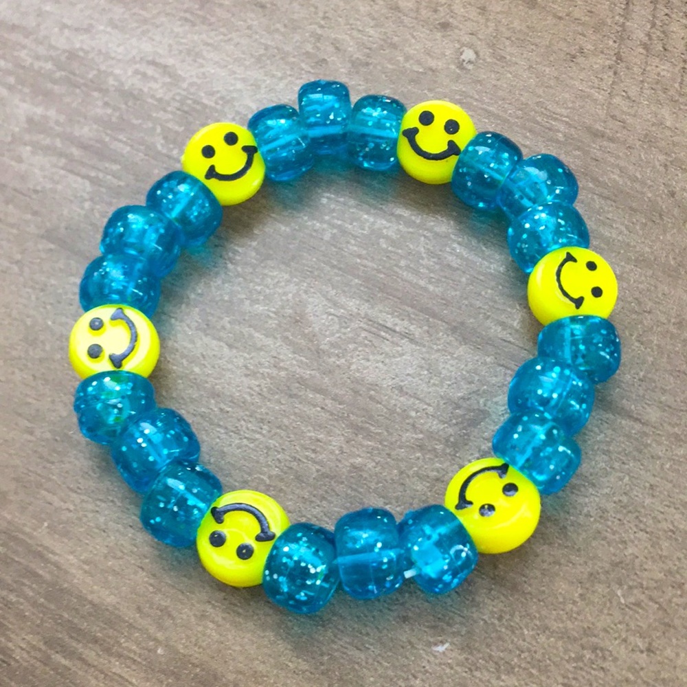 HANDMADE Smiley bracelet